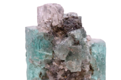  Smaragd srostlice (macle)