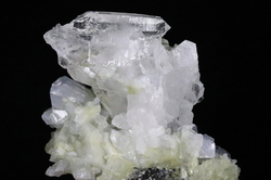 Modry dolomite, křišťál (křemen)