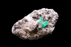 Emerald and calcite - kopie