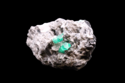 Emerald and calcite - kopie
