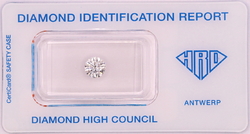 Přírodní certifikovaný diamant